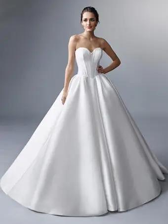 Bridal Fashion Trends: A Sneak Peek for Trendsetting Brides Image