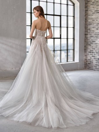 Badgley Mischka Fletcher #1 thumbnail