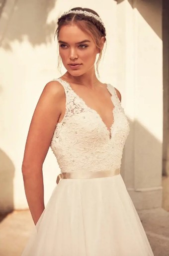 Paloma Blanca 4798 #2 thumbnail