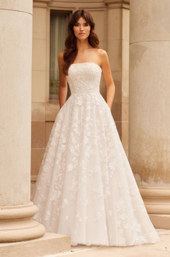 Paloma Blanca 5026 #4 thumbnail