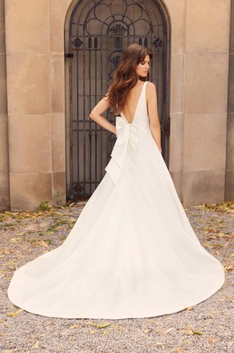 Paloma Blanca 5027 #3 thumbnail