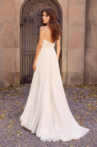 Paloma Blanca 5028 #2 thumbnail