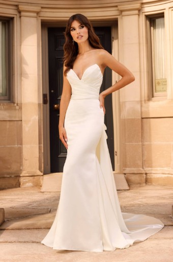 Paloma Blanca 5030 #0 thumbnail