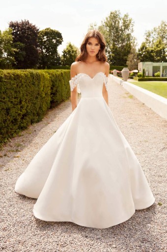 Paloma Blanca 5031 #0 thumbnail