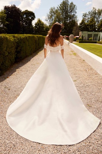 Paloma Blanca 5031 #2 thumbnail